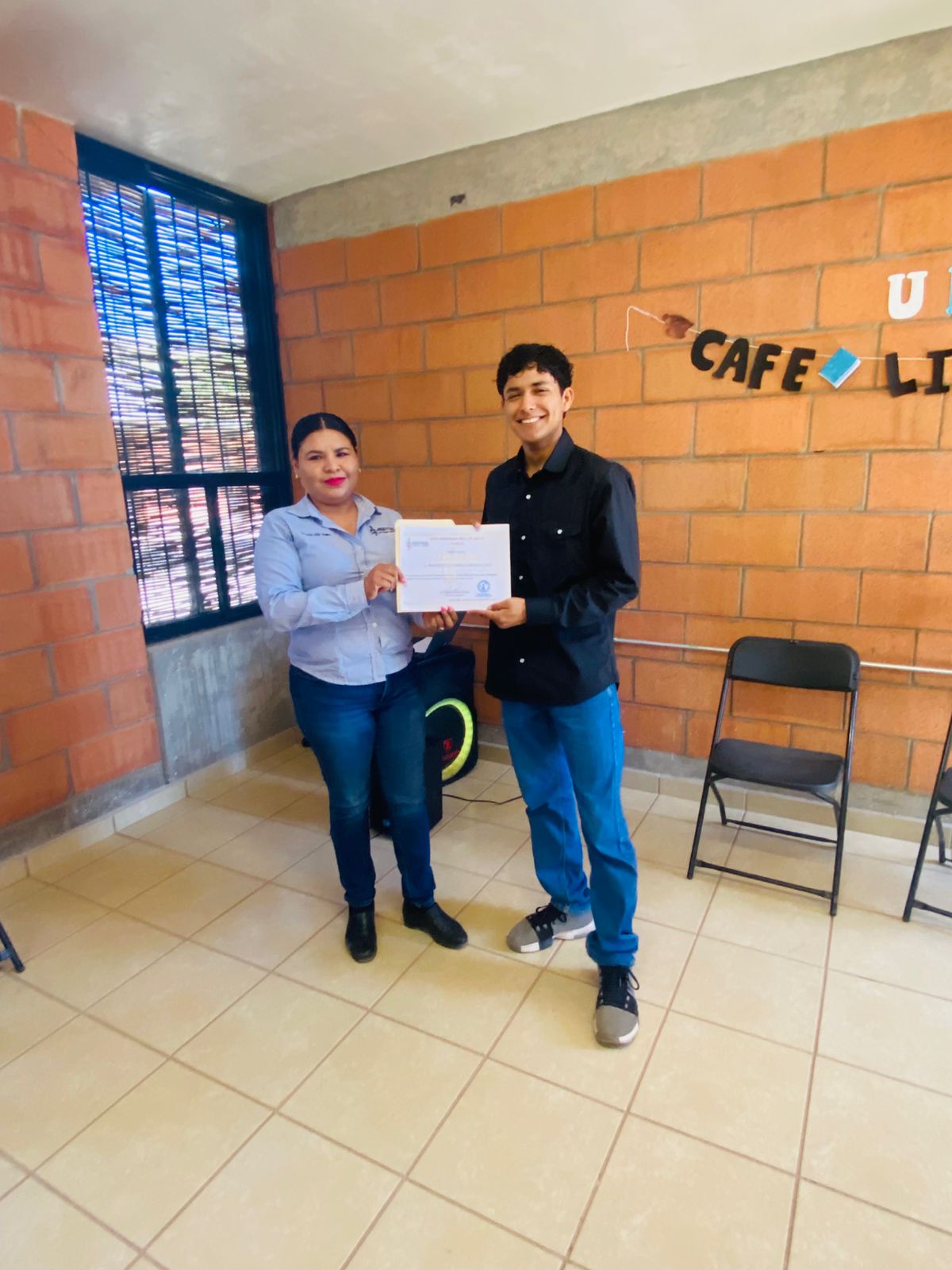 Cafe Literario en la UPY